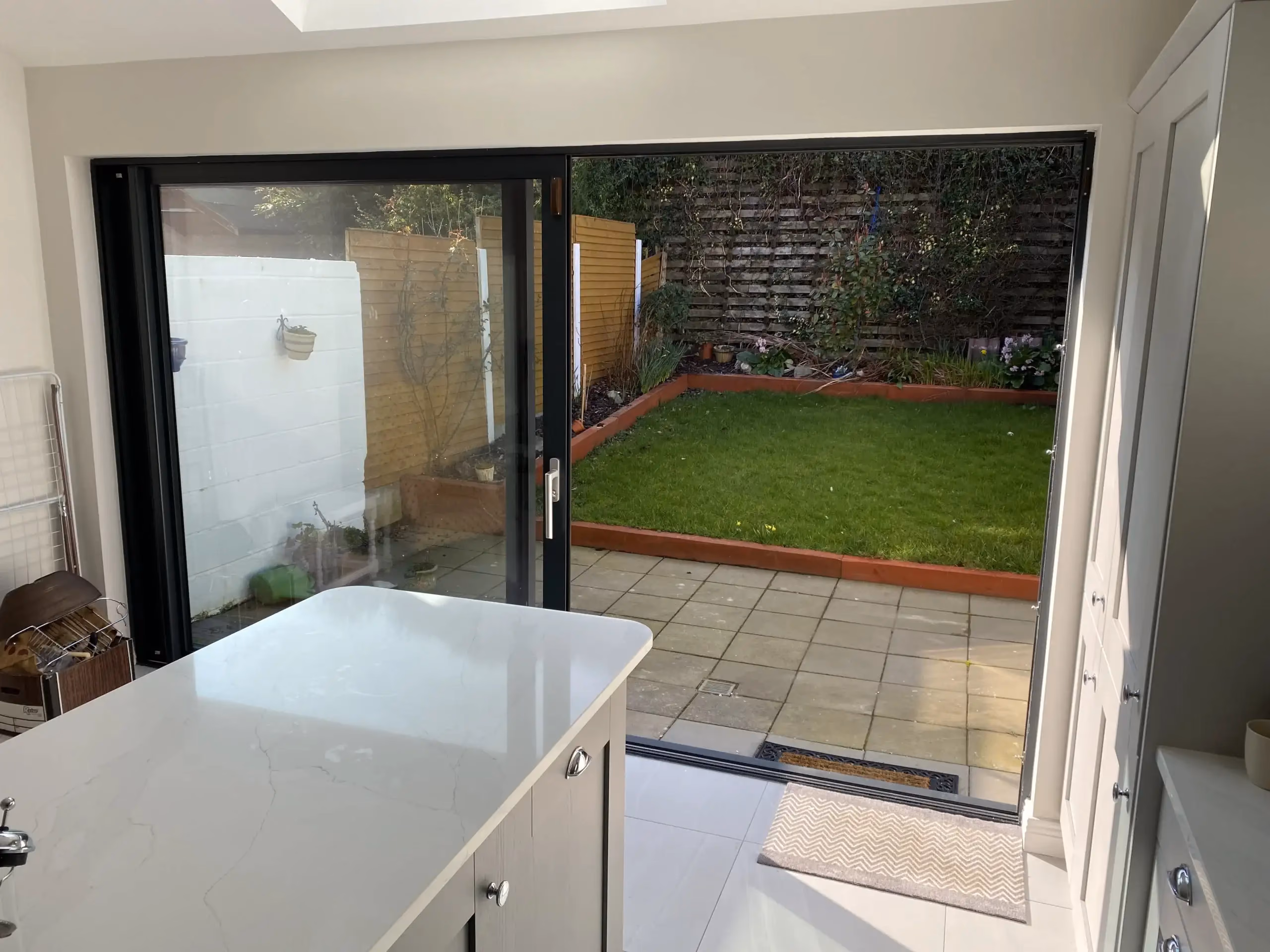 Modern kitchen with Patio sliding Door